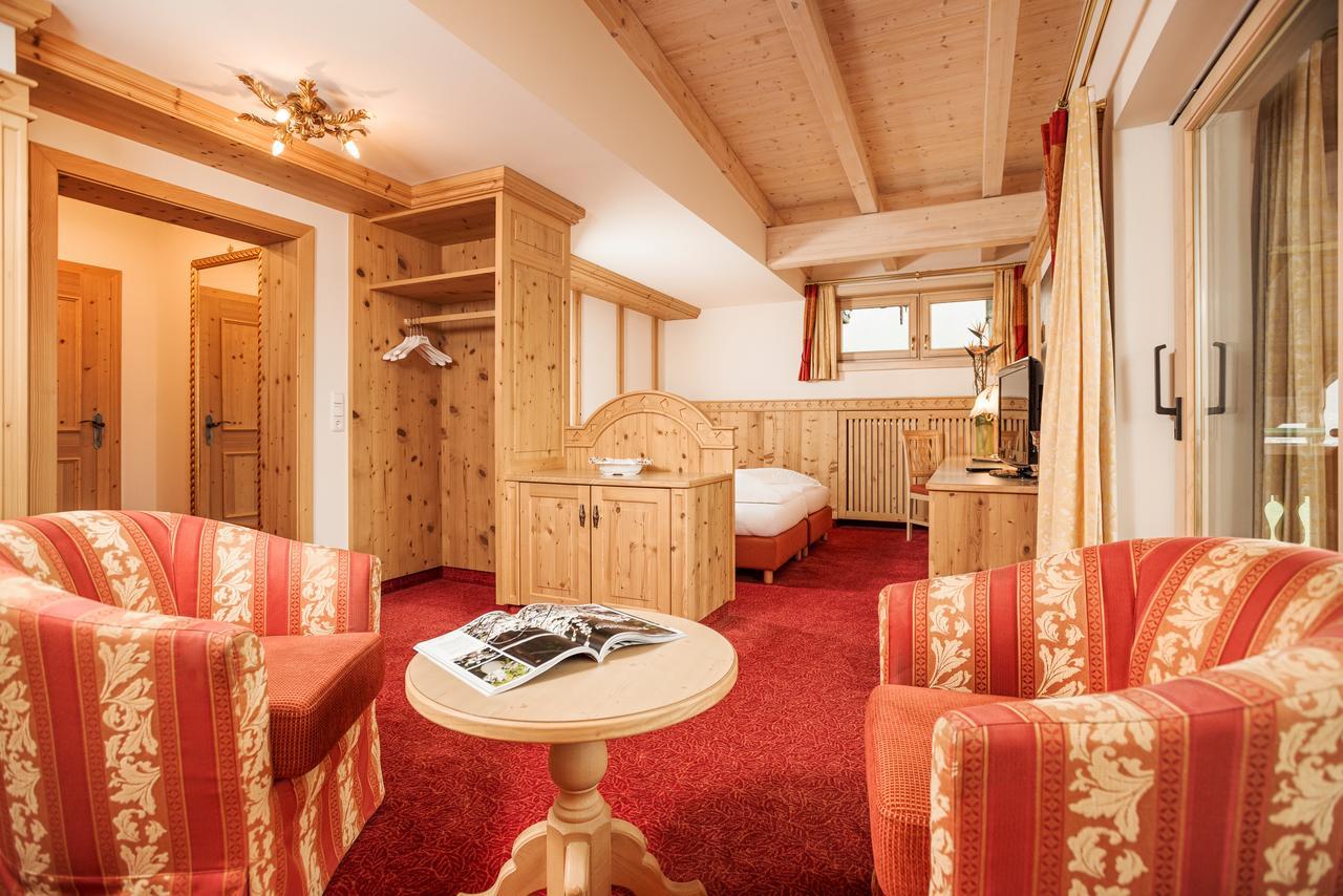 Hotel Alpenhof Kristall Mayrhofen Kültér fotó